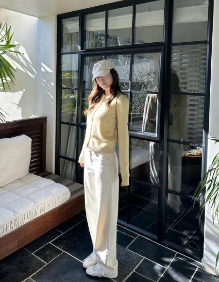 今春最火单品白色阔腿裤，穿搭全攻略，照着穿就对了！